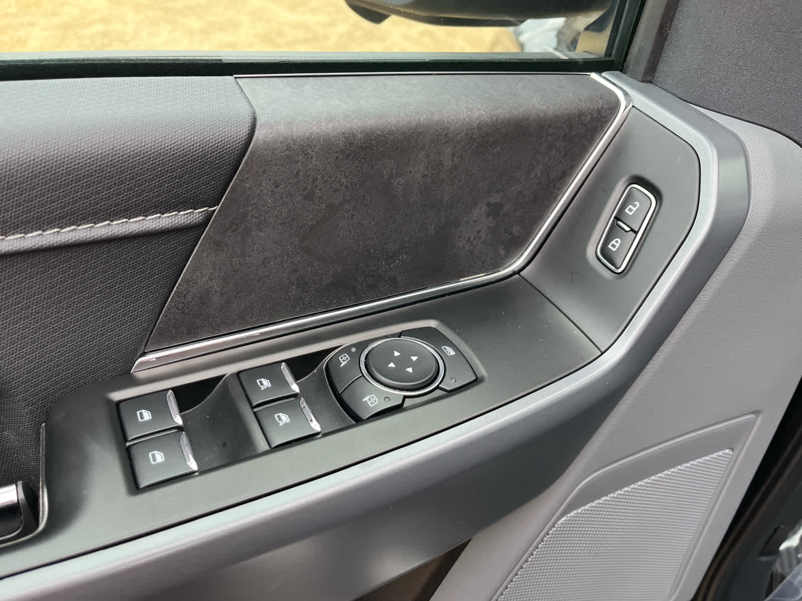 2024 Ford F-150 XLT photo 15