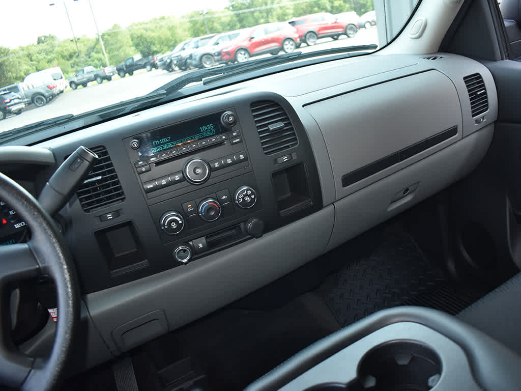 2010 Gmc Sierra 1500 SL photo 17