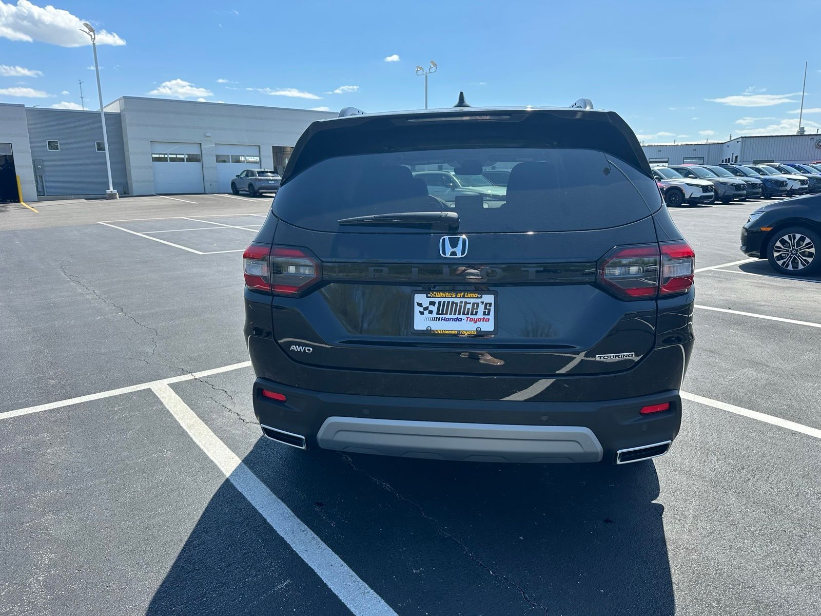 2025 Honda Pilot Touring photo 4