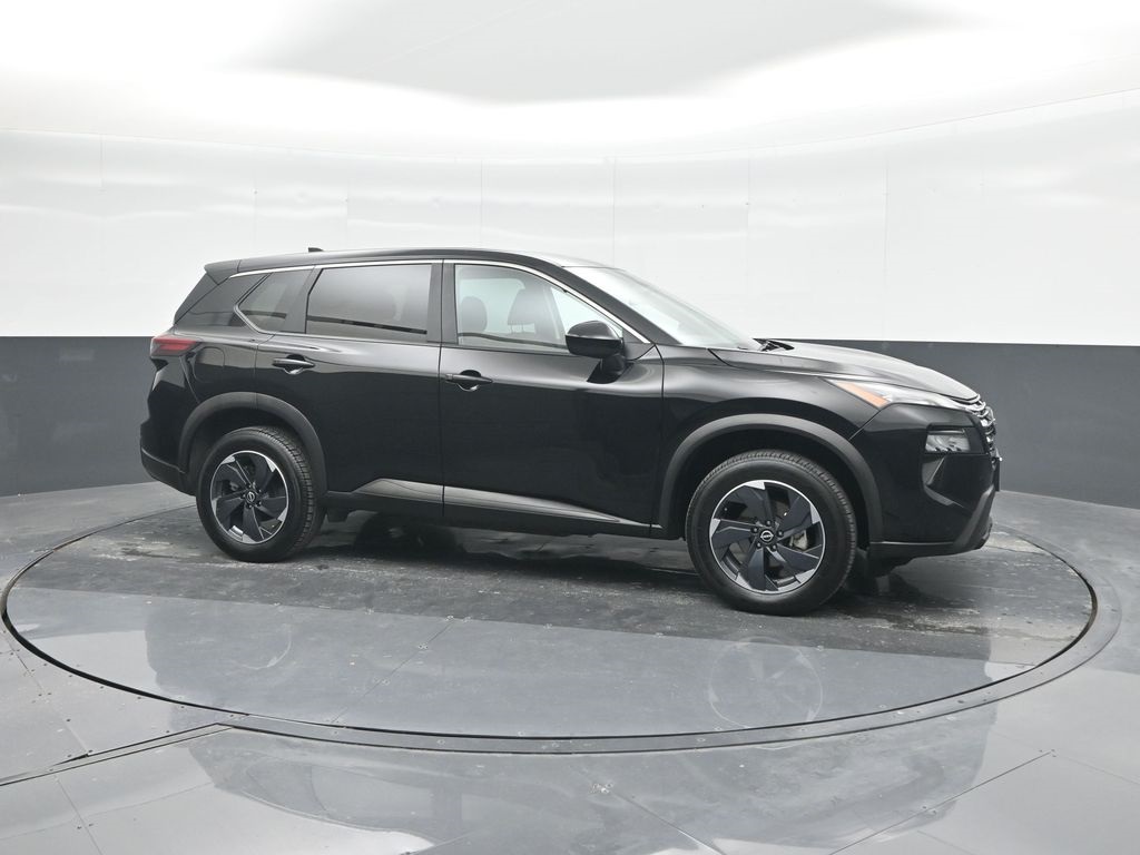 2024 Nissan Rogue SV photo 11