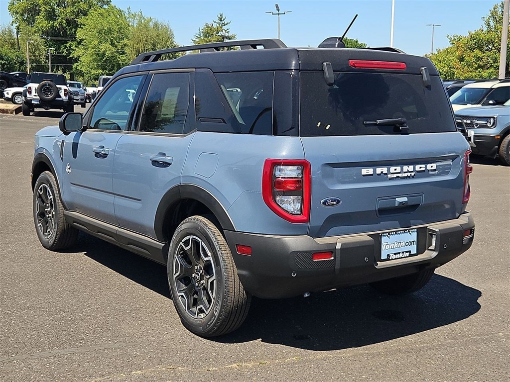 2025 Ford Bronco Sport Outer Banks photo 4