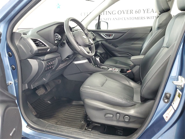 2019 Subaru Forester Touring photo 9