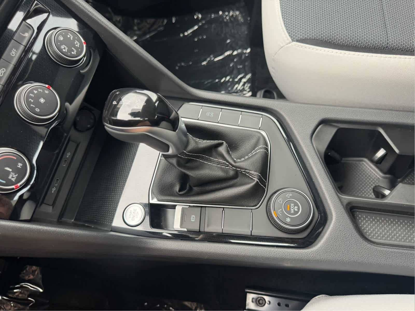 2025 Volkswagen Taos S photo 20