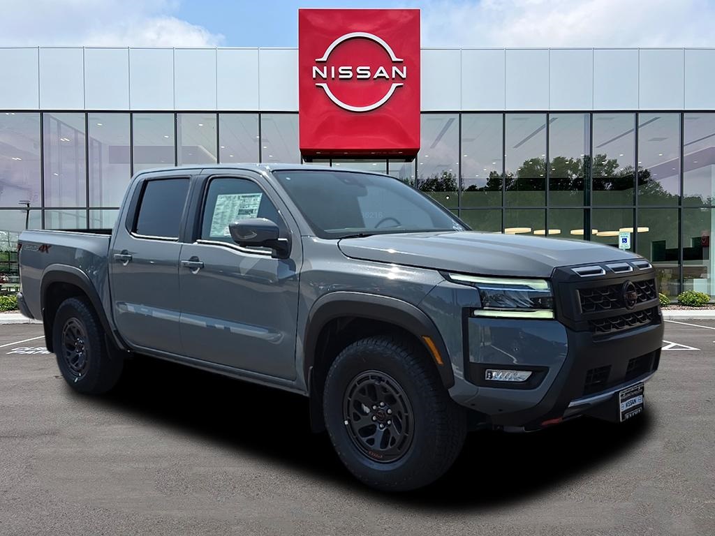 2025 Nissan Frontier photo 2
