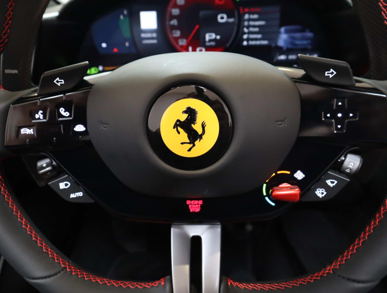 2025 Ferrari Roma Spider photo 26