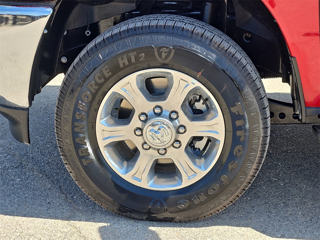 2025 Ram 2500 Big Horn photo 9
