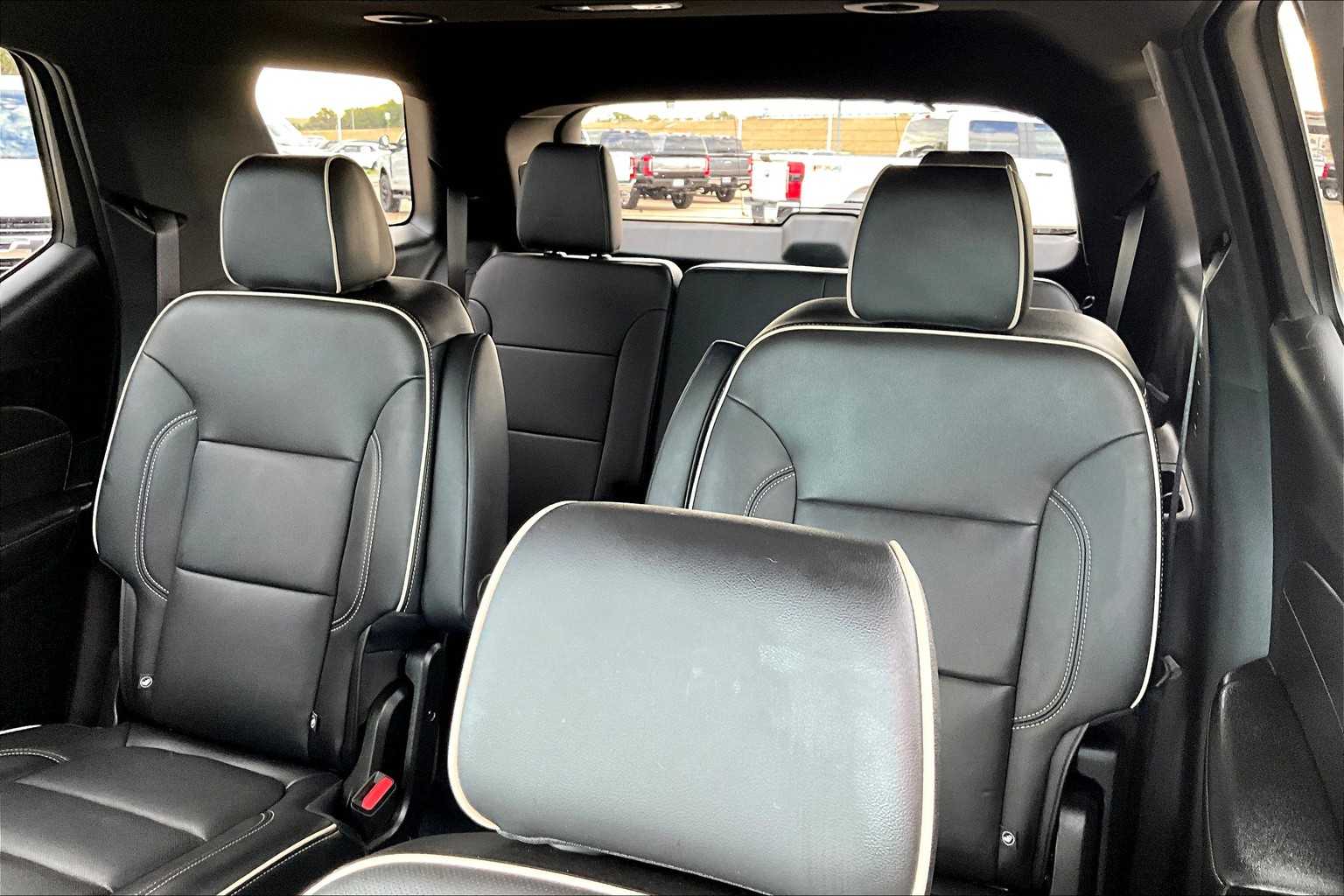 2023 Chevrolet Traverse Premier photo 29