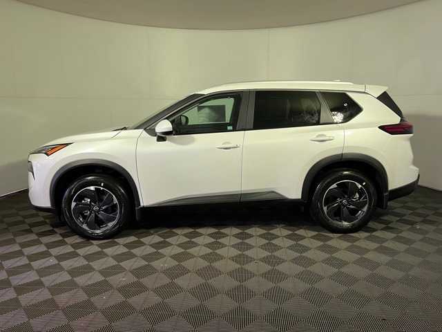 2026 Nissan Rogue SV photo 2