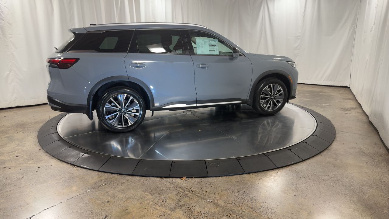 2026 Infiniti QX60 Luxe photo 2