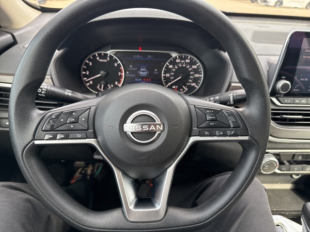 2023 Nissan Altima 2.5 SV photo 22