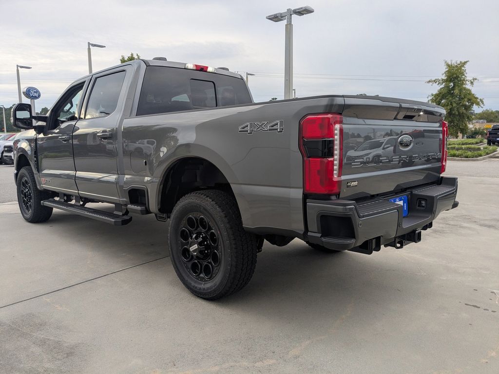 2025 Ford F-250 Lariat photo 6
