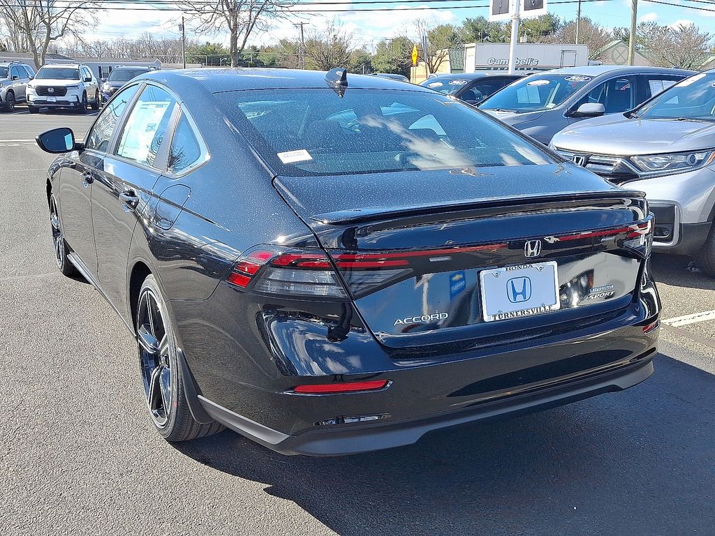 2025 Honda Accord Hybrid Sport photo 3