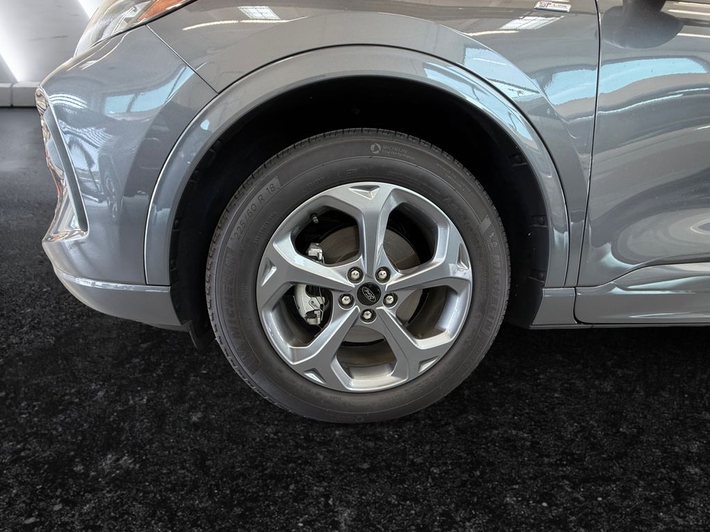 2024 Ford Escape ST-Line photo 23