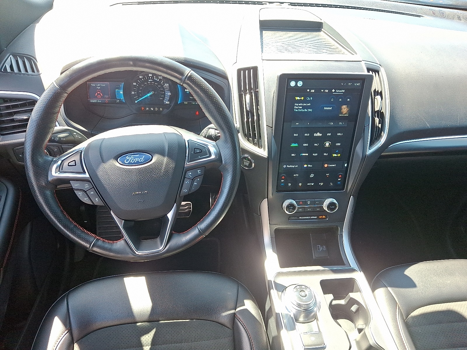 2022 Ford Edge ST-Line photo 10