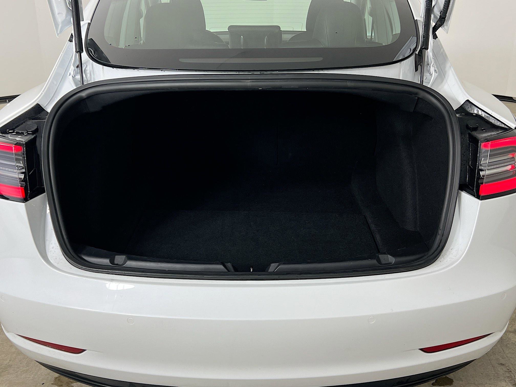 2020 Tesla Model 3 Performance photo 20