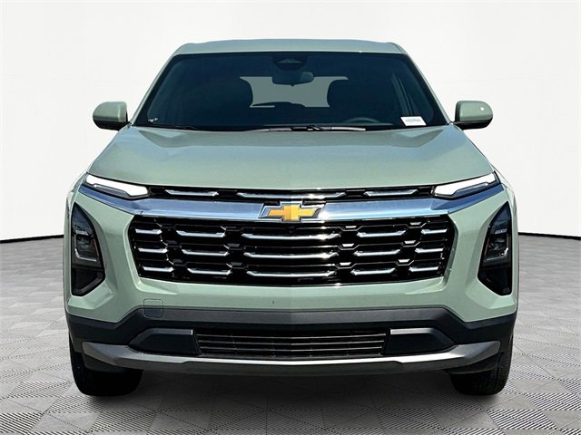 2026 Chevrolet Equinox LT photo 2