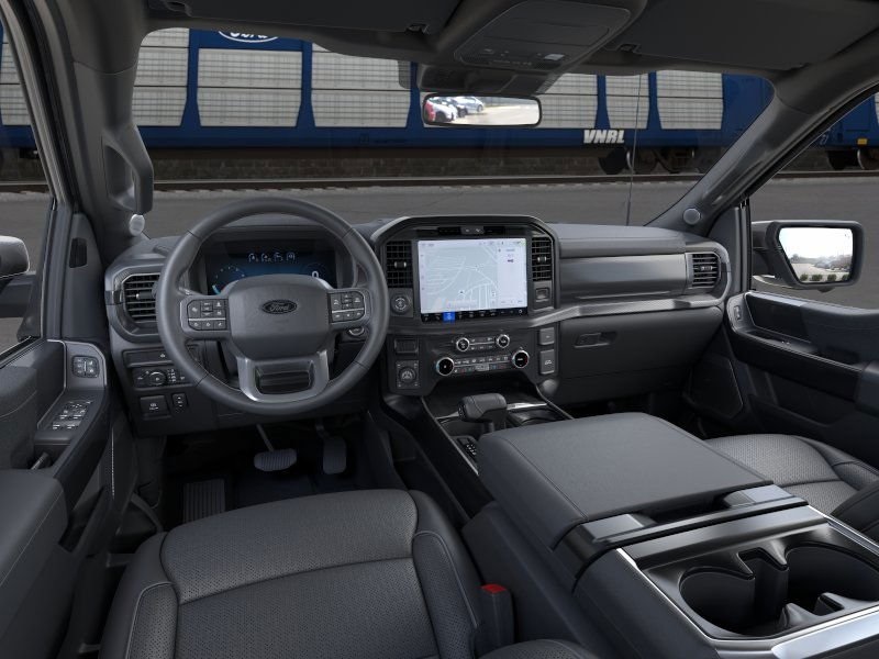 2025 Ford F-150 Lariat photo 4