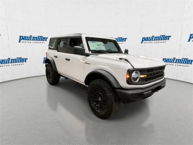 2025 Ford Bronco Base photo 2