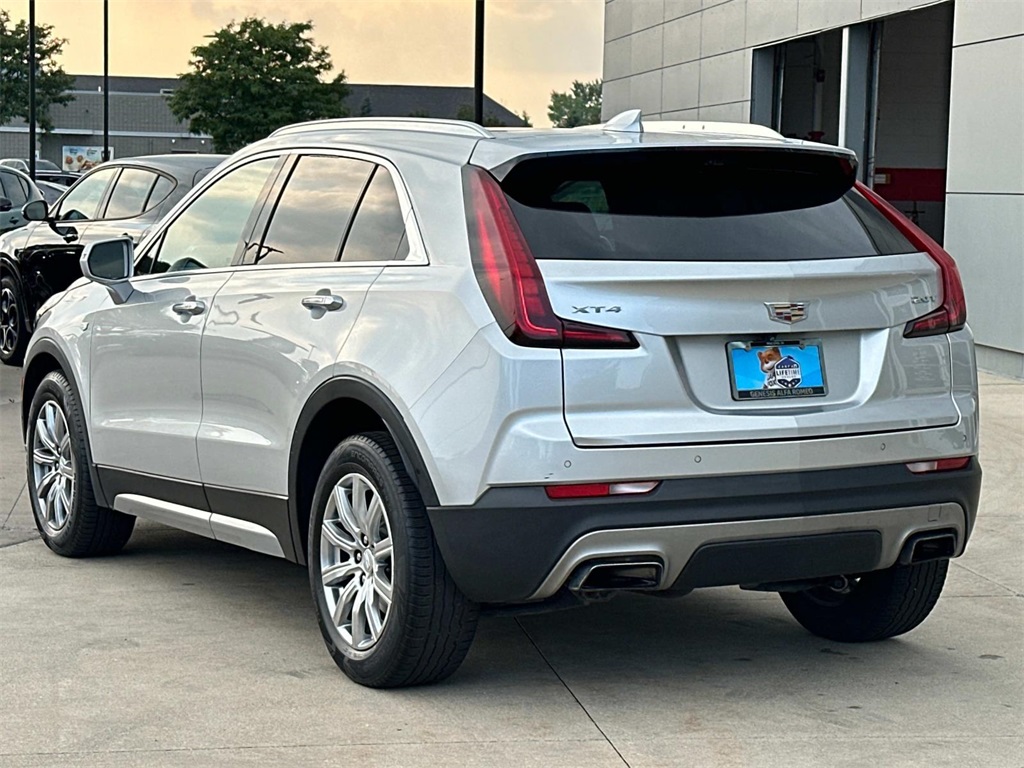 2019 Cadillac XT4 Premium Luxury photo 3