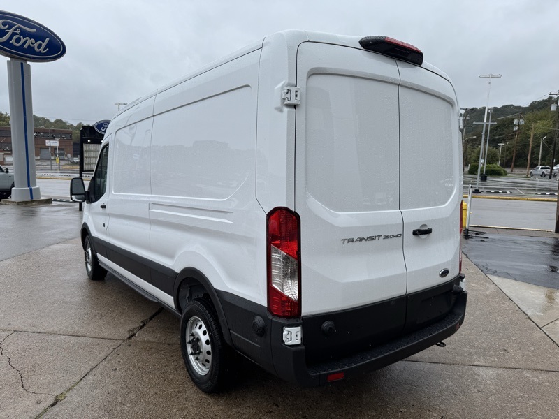 2024 Ford Transit photo 2