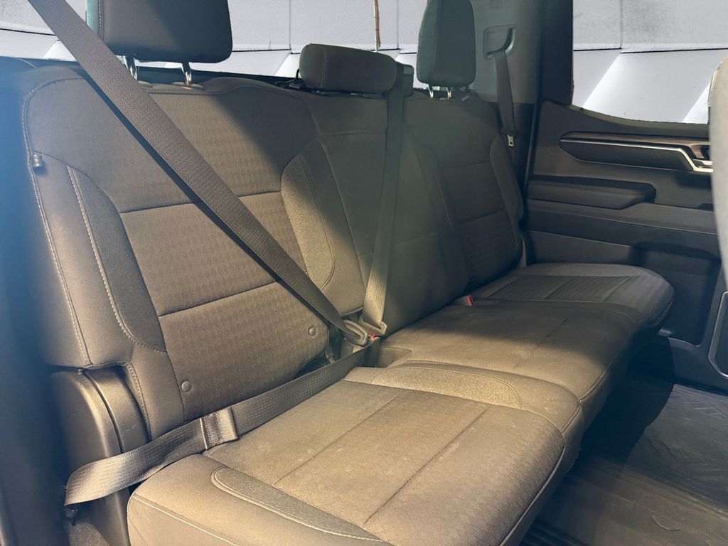 2023 Chevrolet Silverado 1500 RST photo 15