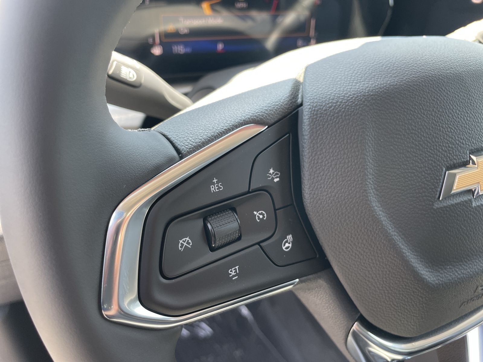 2025 Chevrolet Trax LT photo 12