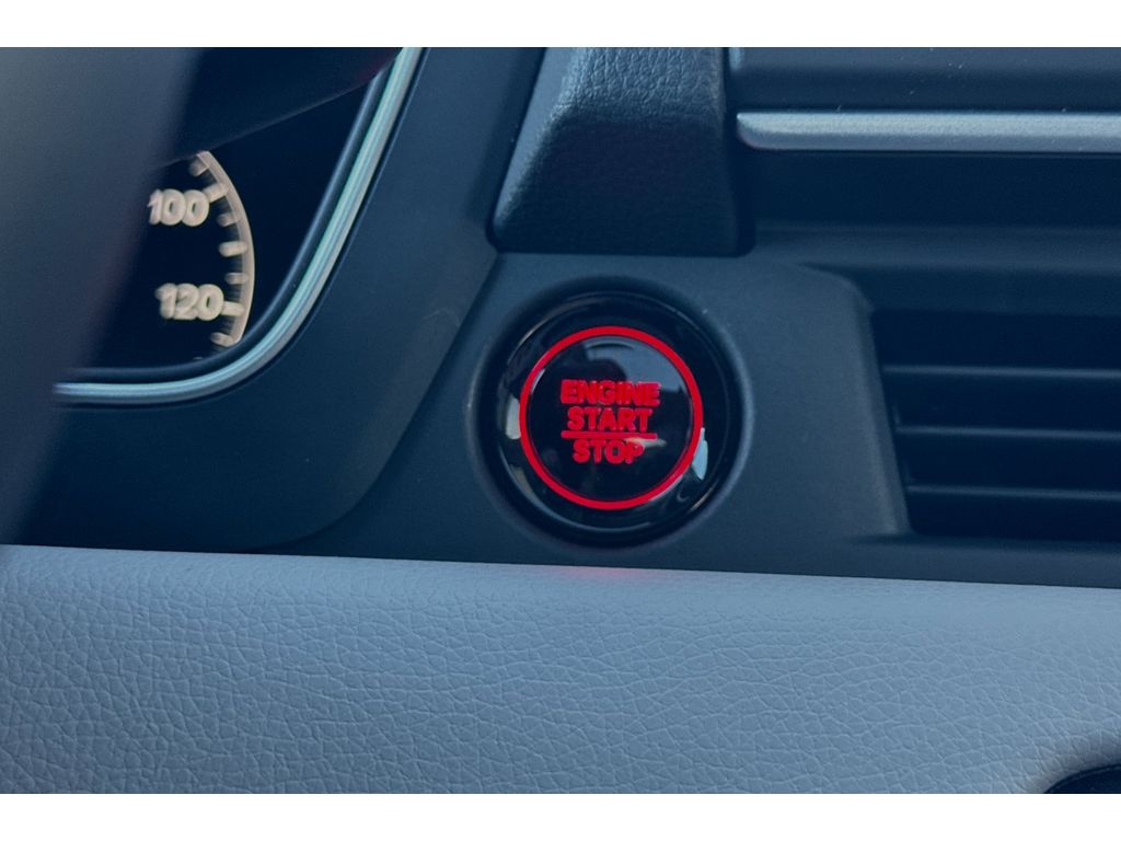 2025 Honda Pilot Touring photo 18