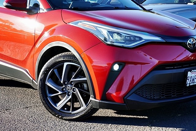 Used 2022 Red Toyota XLE image 3