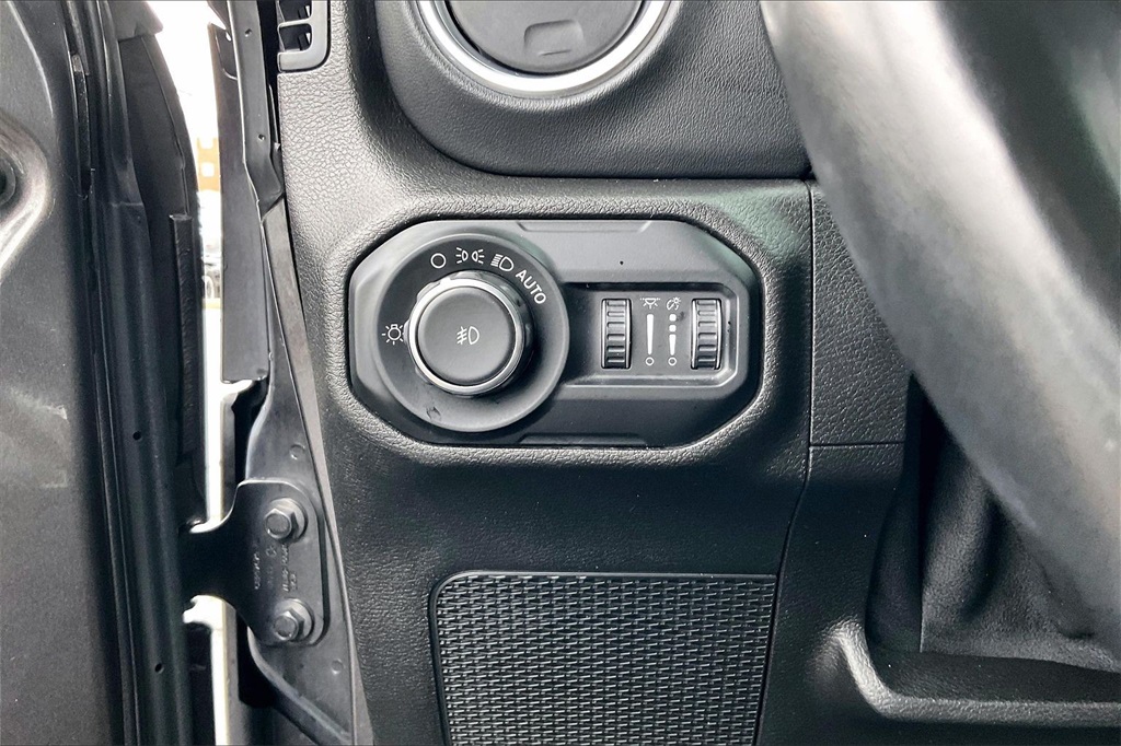 2019 JEEP WRANGLER - Image 31