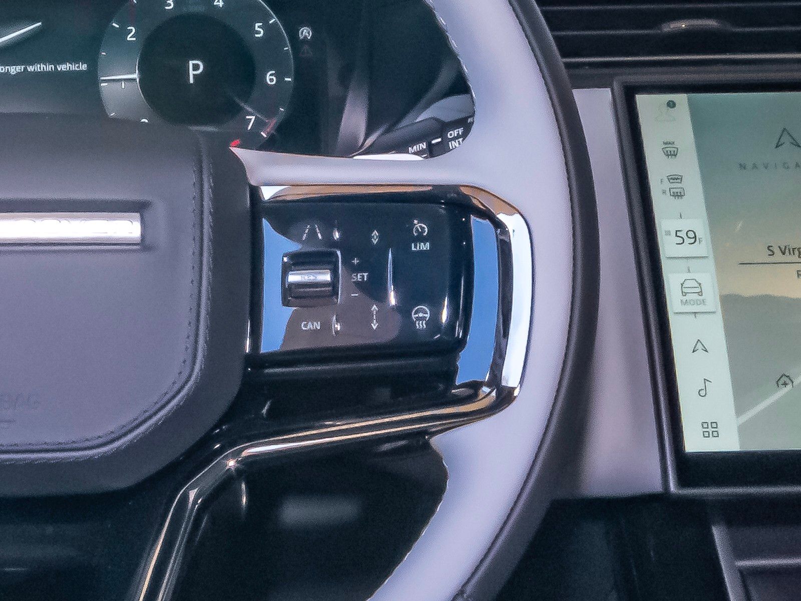 2026 Land Rover Range Rover Velar SE photo 15
