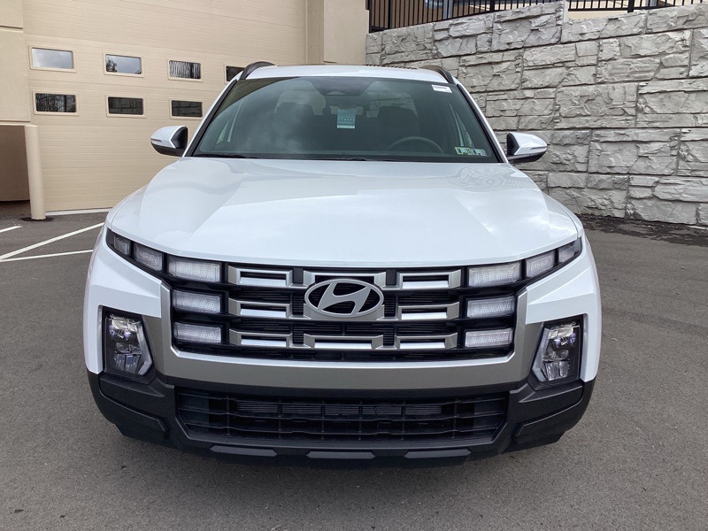 2025 Hyundai Santa Cruz SEL Activity photo 2