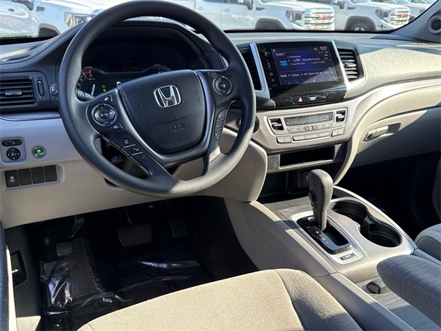 2018 Honda Pilot EX photo 2