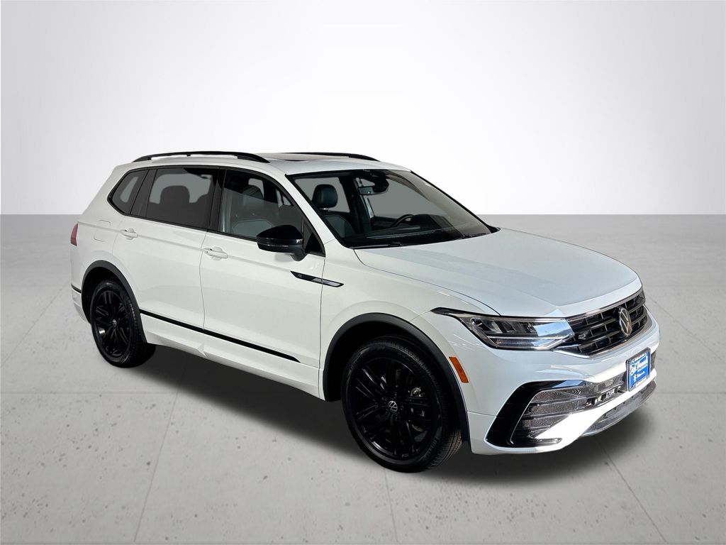 2022 Volkswagen Tiguan SE R-Line Black photo 4