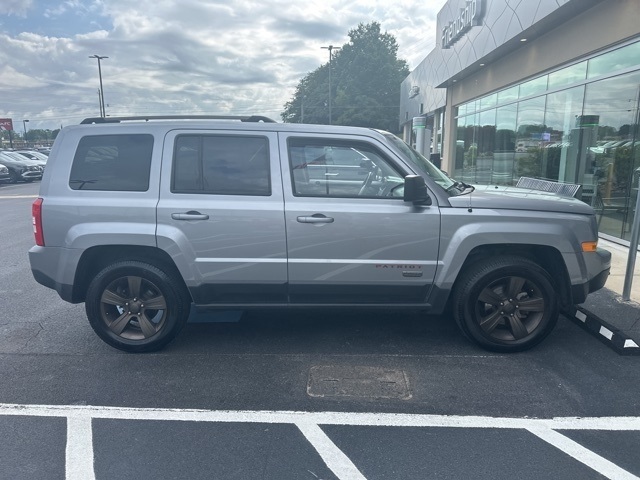 2017 Jeep Patriot 75th Anniversary Edition photo 2