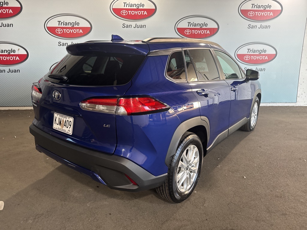 2024 Toyota Corolla Cross LE photo 4