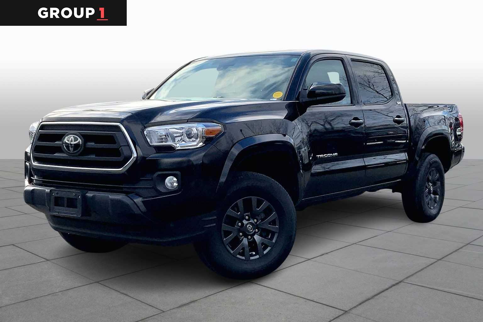 2023 Toyota Tacoma SR5's photo