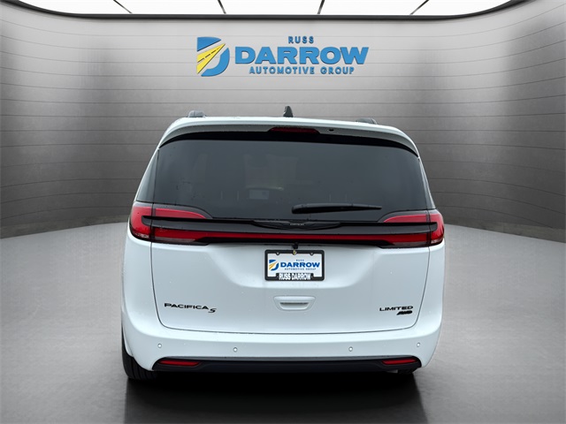 2026 Chrysler Pacifica Limited photo 4