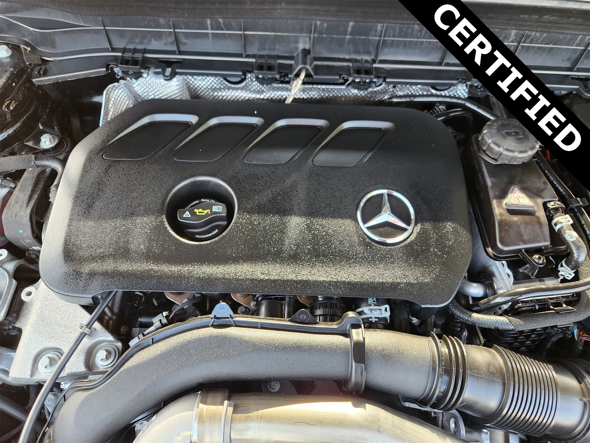 2025 Mercedes Benz GLB 250 photo 30