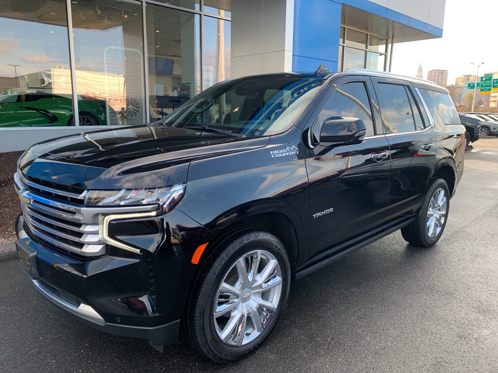 2021 Chevrolet Tahoe High Country photo 2