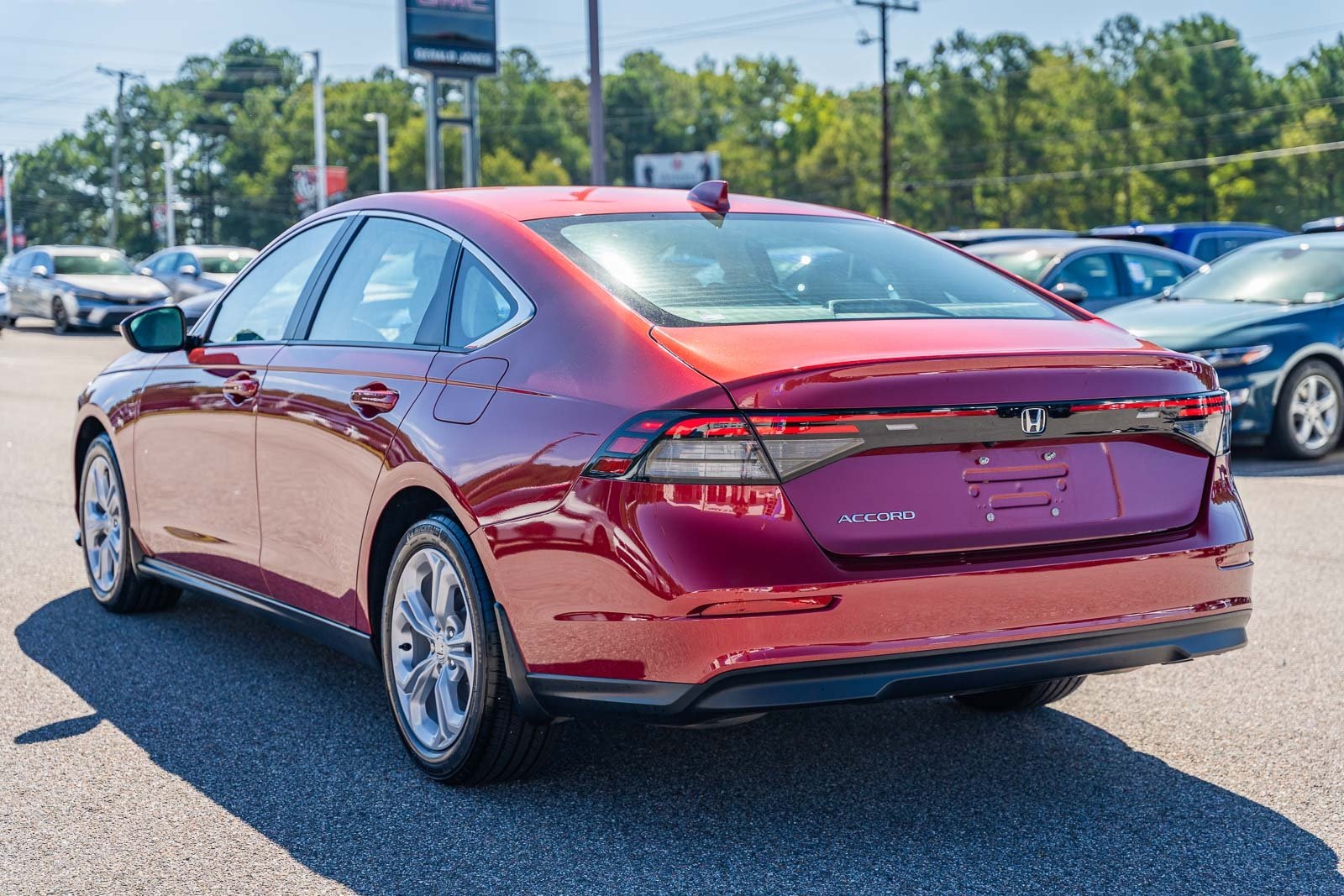 2025 Honda Accord LX photo 5