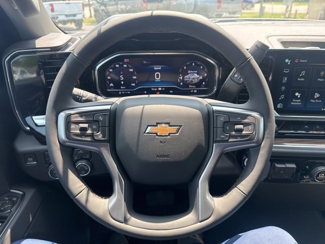 2025 Chevrolet Silverado 1500 LT photo 22
