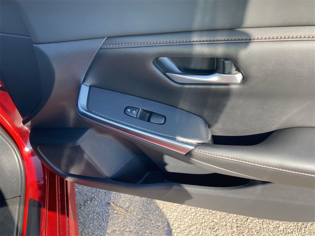 2022 Nissan Sentra SR photo 27