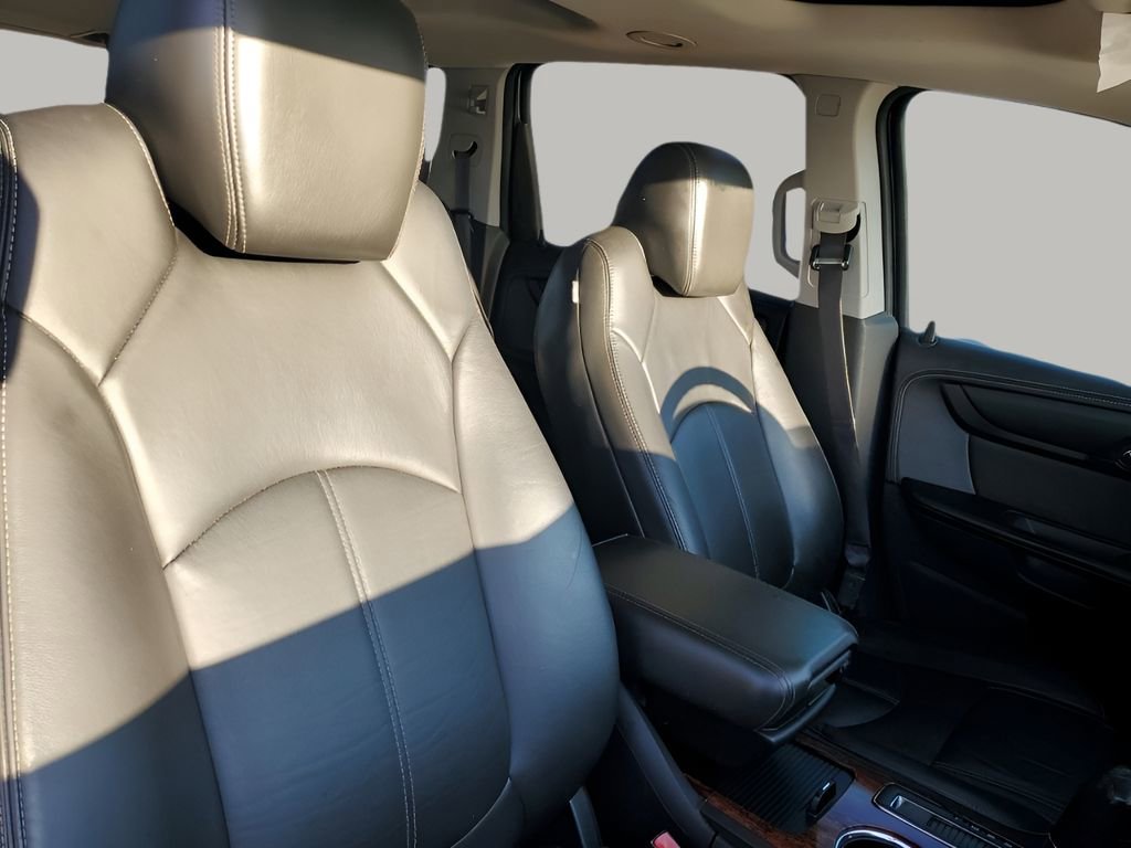 2013 Chevrolet Traverse 2LT photo 12