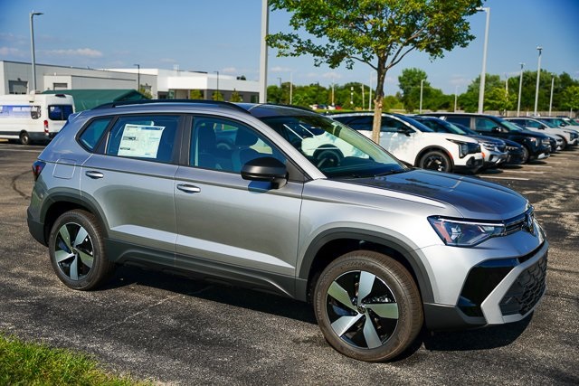 2025 Volkswagen Taos S photo 31