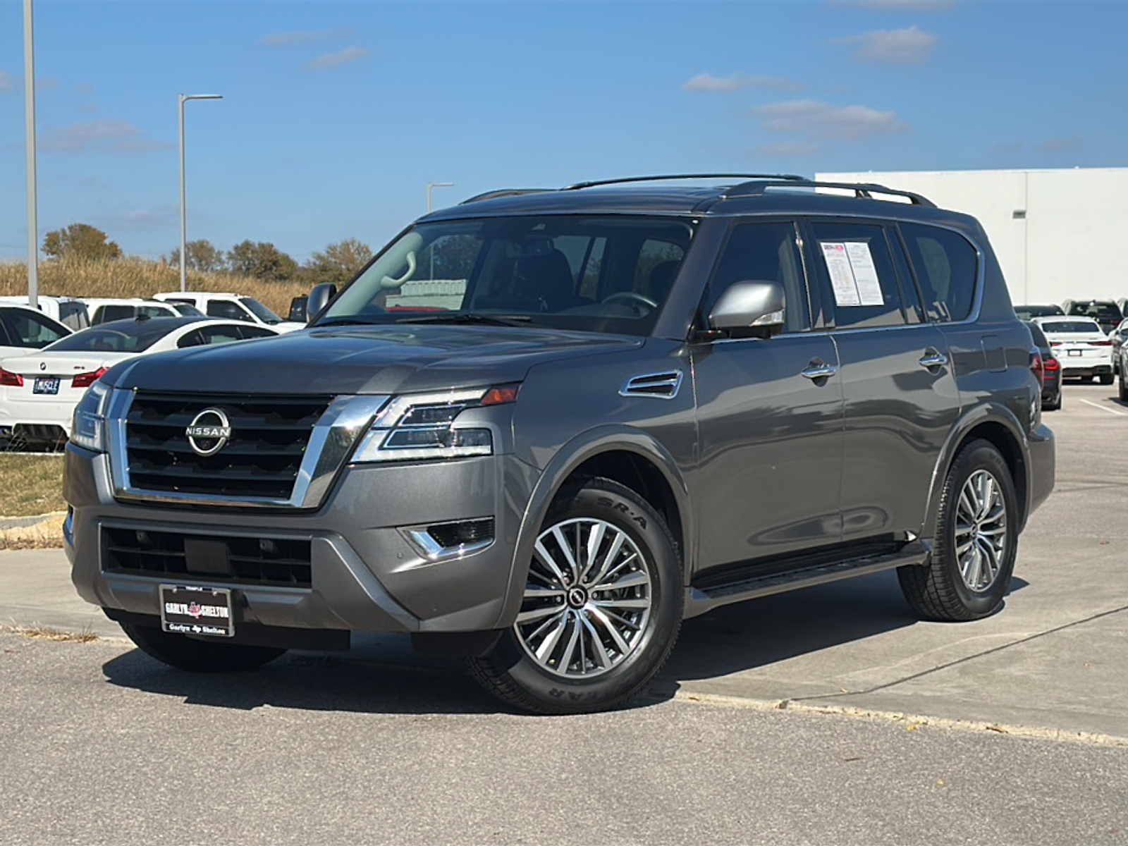 2023 Nissan Armada SL photo 2