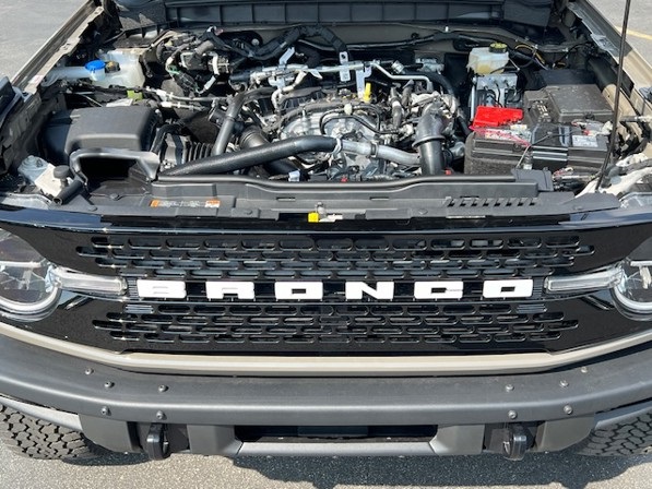 2025 Ford Bronco Badlands photo 35