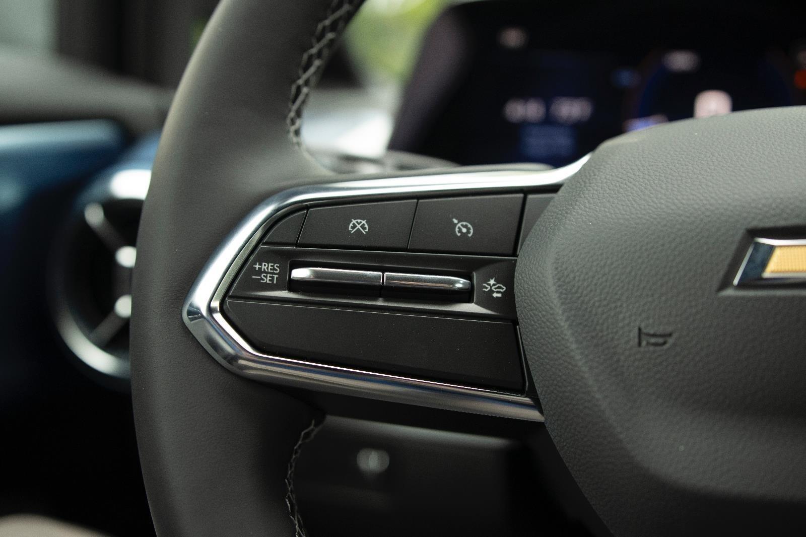 2025 Chevrolet Equinox EV 1LT photo 14