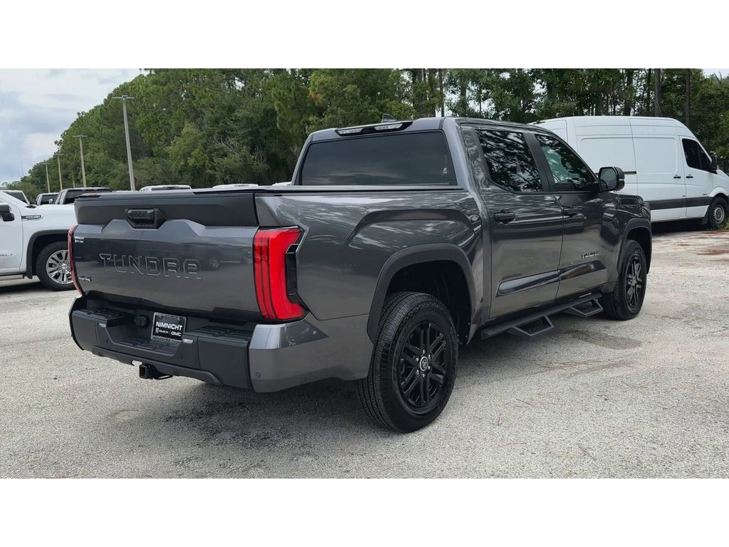2024 Toyota Tundra SR5 photo 8