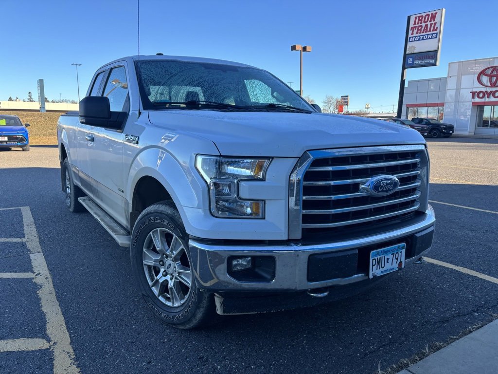2017 Ford F-150 XLT photo 2