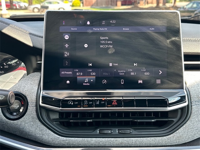 2023 Jeep Compass Latitude photo 19
